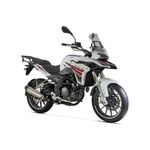 benelli-trk-251-blanca-2025-foto2.jpg