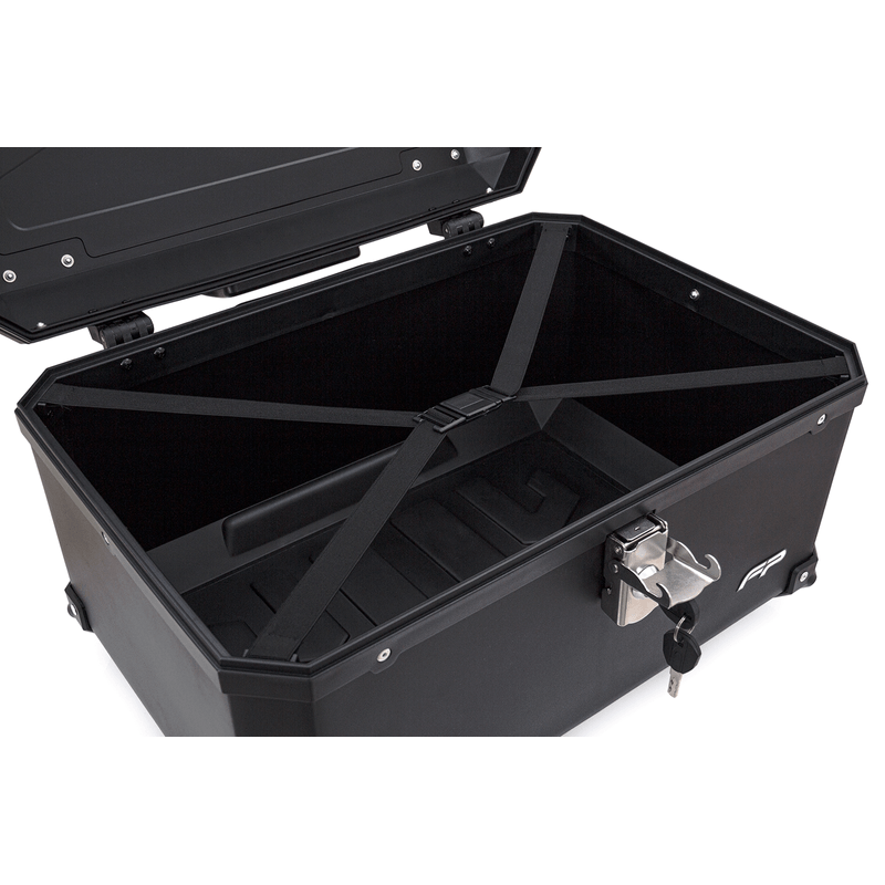 MALETA-PLASTICA-CUADRADA-MAVERICK-DE-60-LT---2-CASCOS--NEGRO