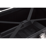 MALETA-PLASTICA-CUADRADA-MAVERICK-DE-60-LT---2-CASCOS--NEGRO